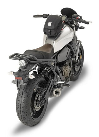 Nosič zadného kufra GIVI pre YAMAHA XSR700 SR2126