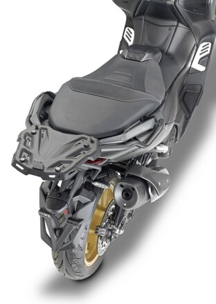 Nosič zadného kufra GIVI pre YAMAHA T-MAX 560 SR2147