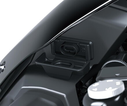 USB-C zásuvka KAWASAKI pre Z900, zabudovaná