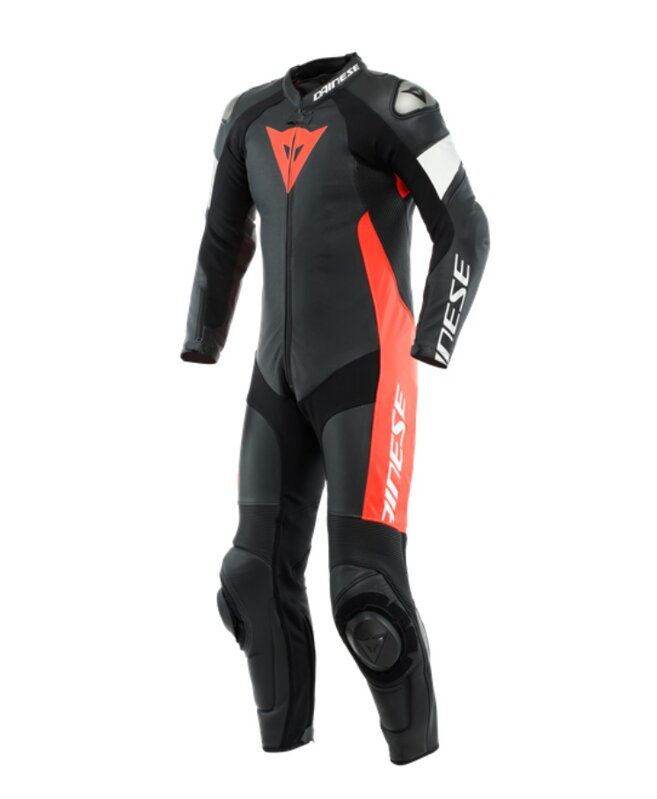 Kožená kombinéza DAINESE Tosa 1-dielna perforovaná čierno fluo červeno biela Kožená kombinéza DAINESE Tosa 1-dielna perforovaná čierno fluo červeno biela