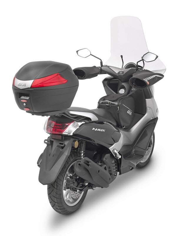 Nosič zadného kufra GIVI pre YAMAHA N-MAX 125 2015 SR2123