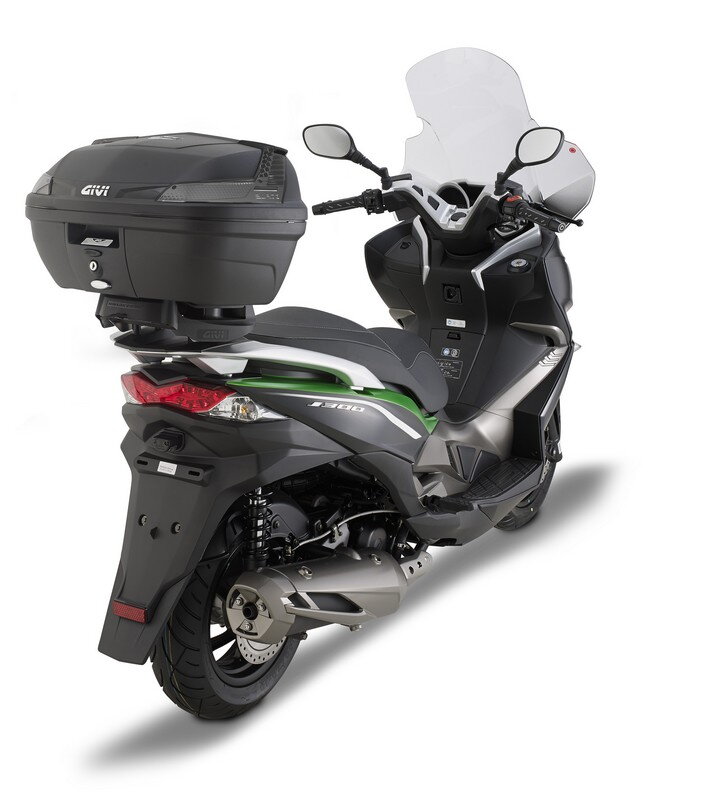 Nosič zadného kufra GIVI pre SUZUKI KAWASAKI J125-J300 SR4111MM Nosič zadného kufra GIVI pre SUZUKI KAWASAKI J125-J300 SR4111MM
