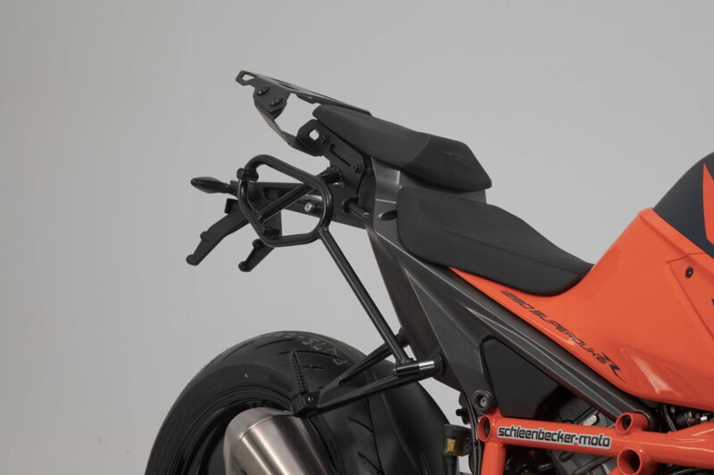 Držiak bočnej brašne SW-MOTECH SLC pravý pre KTM 1290 Super Duke R HTA.04.915.11000