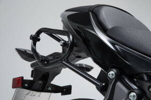 Držiak bočnej brašne SW-MOTECH SLC ľavý pre Kawasaki Z650 / Ninja 650 HTA.08.866.10000