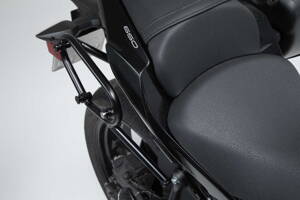 Držiak bočnej brašne SW-MOTECH SLC pravý preKawasaki Z650 / Ninja 650 HTA.08.866.11000