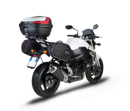 Nosič zadného kufra GIVI pre SUZUKI GSR750'11 3100FZ