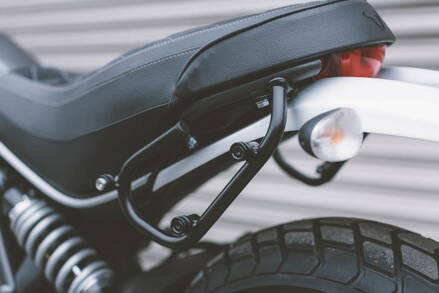 Držiak bočnej brašne SW-MOTECH SLC ľavý pre Ducati Scrambler models HTA.22.577.10003