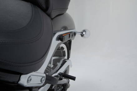Držiak bočných tašiek SW-MOTECH SLH ľavý pre Harley-Davidson Softail Fat Boy / S HTA.18.682.10500